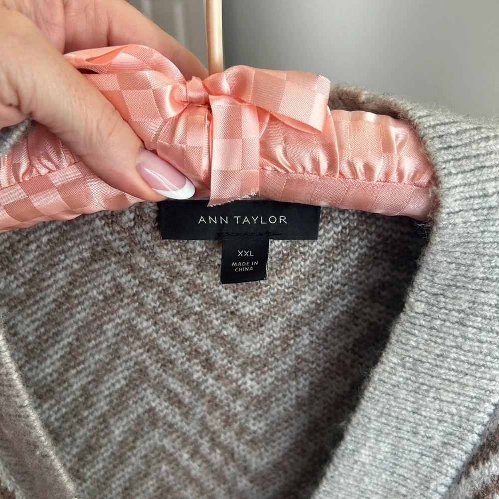 Ann Taylor Brown and Gray Chevron Button-Front Cardigan - Picture 4 of 4